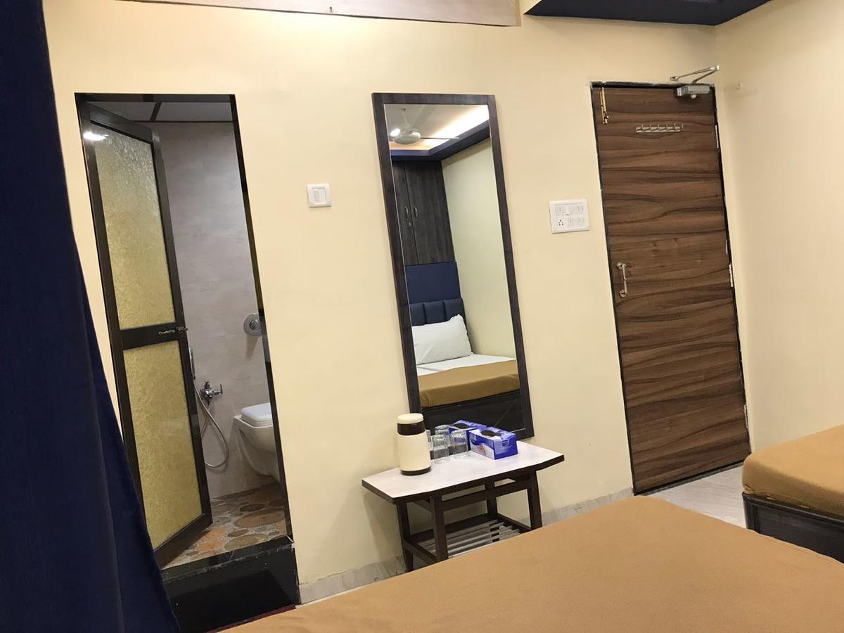 مومباي Hotel Shalimar Palace المظهر الخارجي الصورة